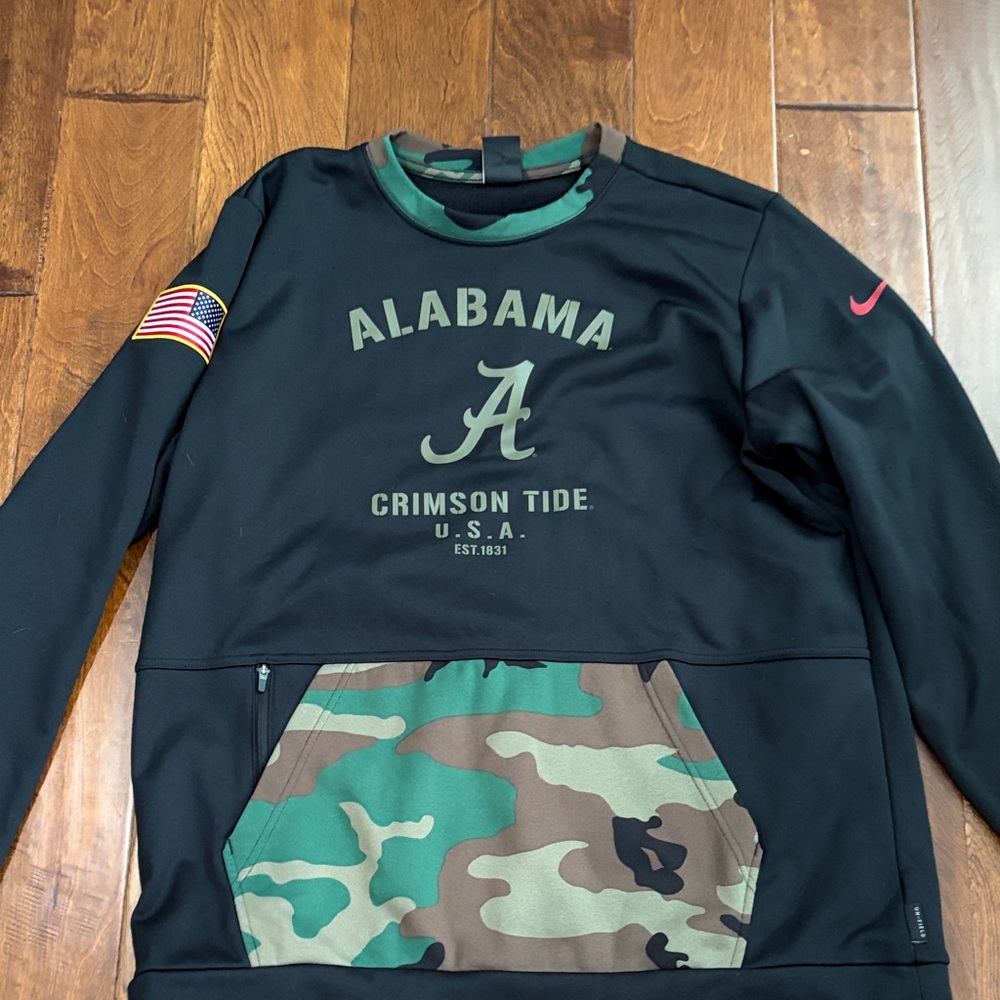 Nike Black & Green Alabama Crimson Tide Camo Pocket Pullover
